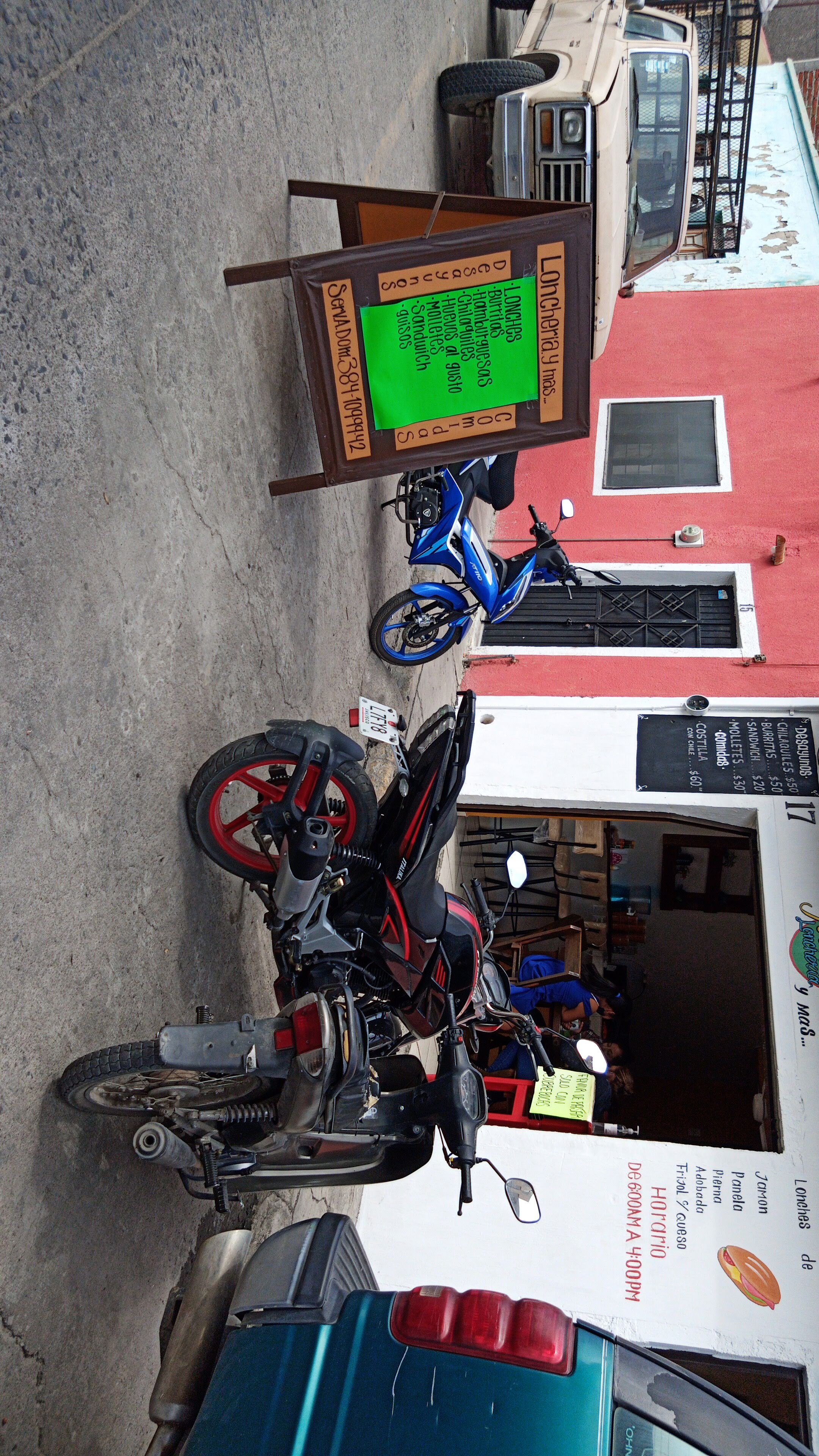 Loncheria Yuliana image 3