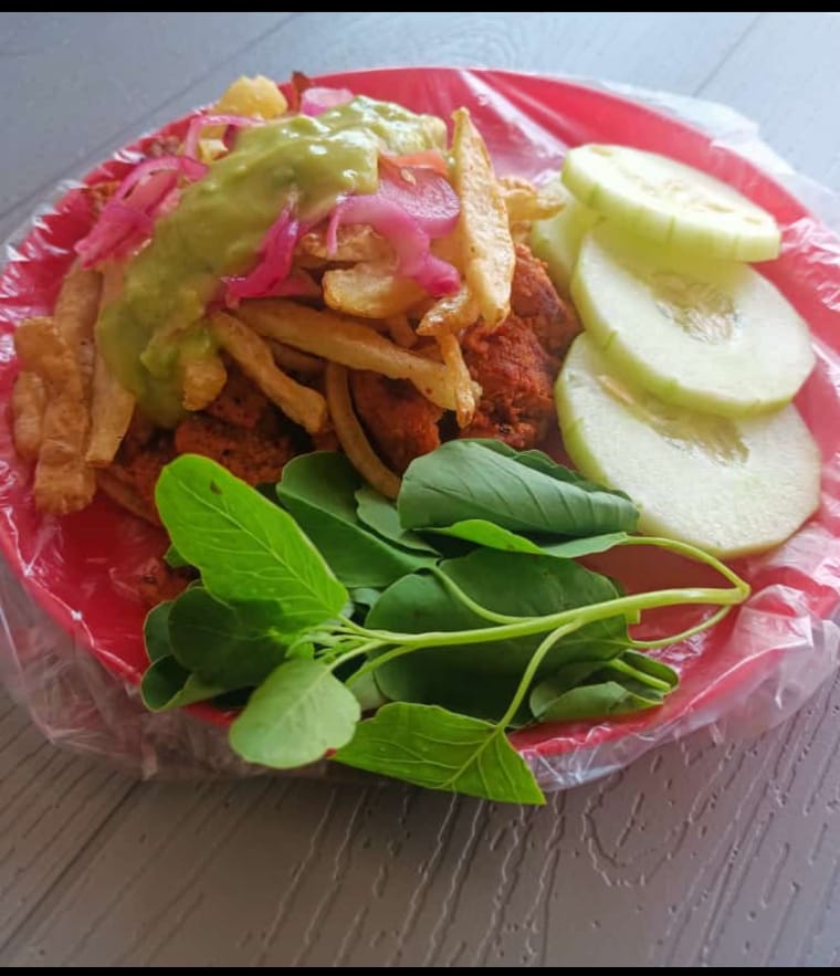 Tacos de carnitas Los Cuñados image 7