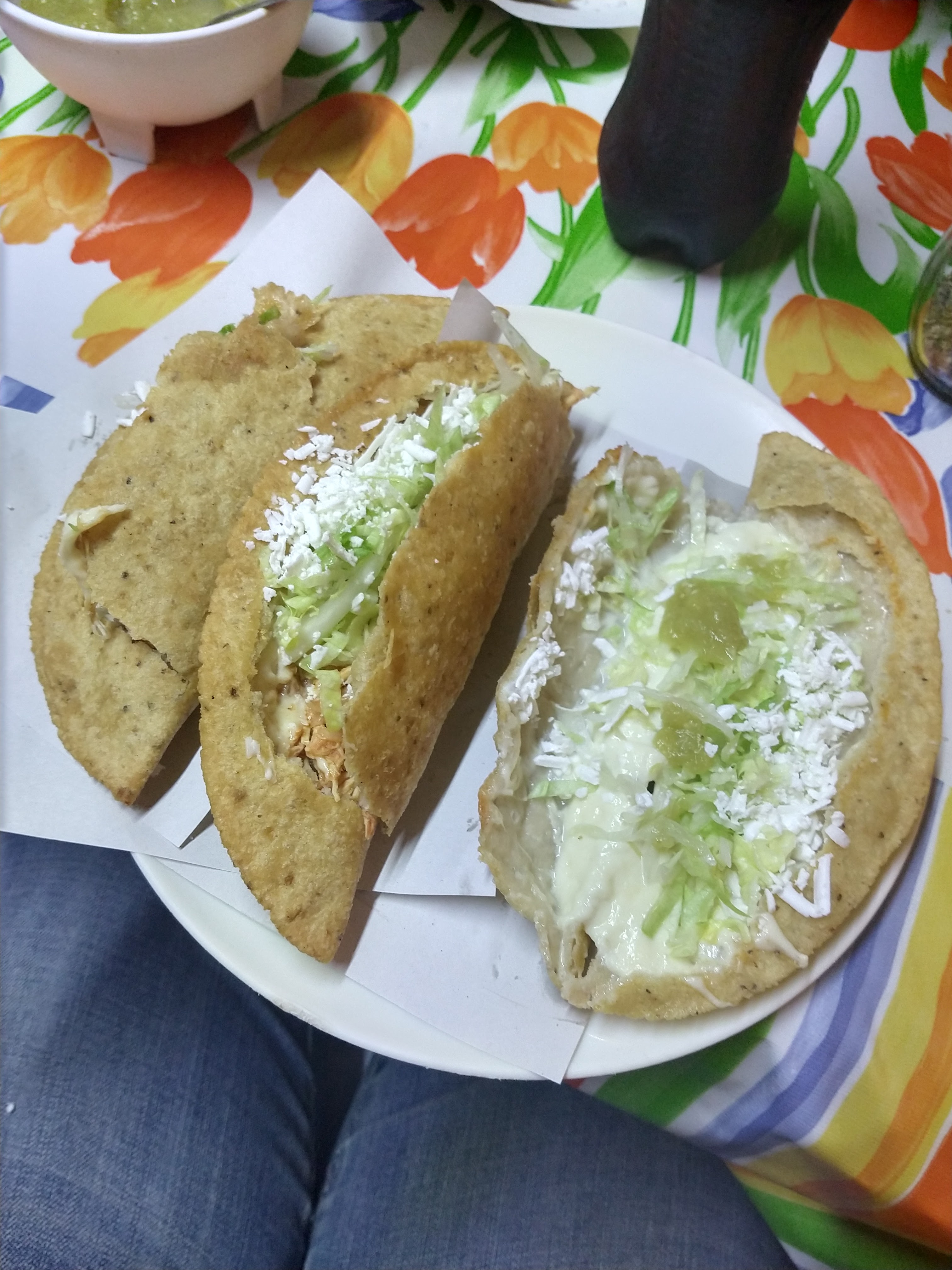 "Quesadillas La Reyna" image 8