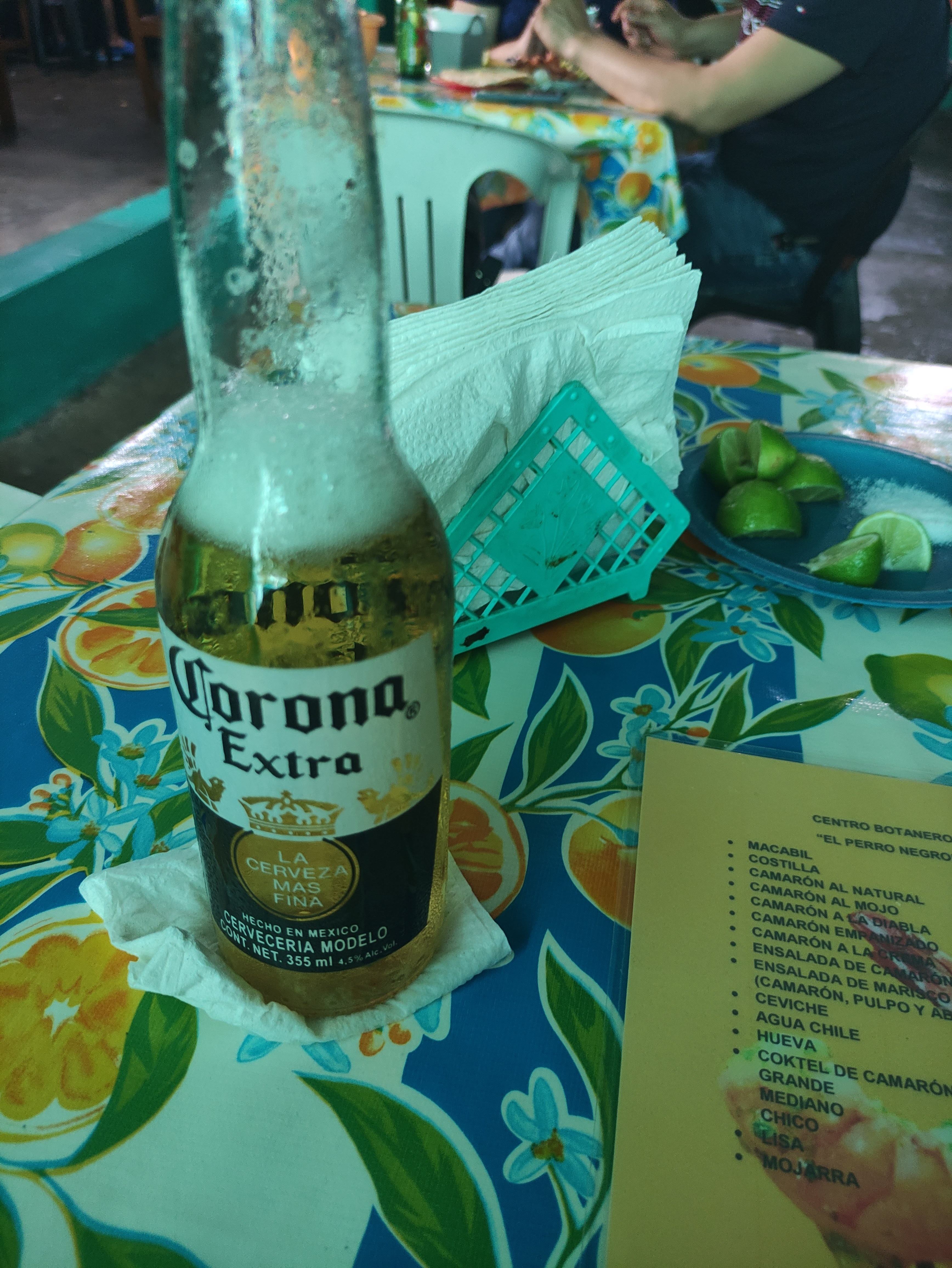 El Perro Negro Centro Botanero image 5