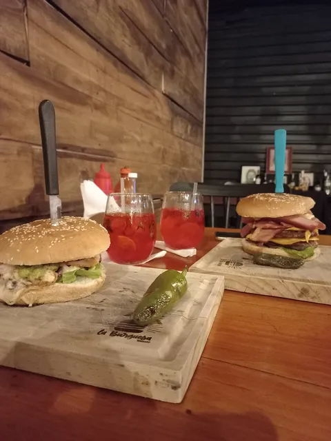 La Burguesa image 4