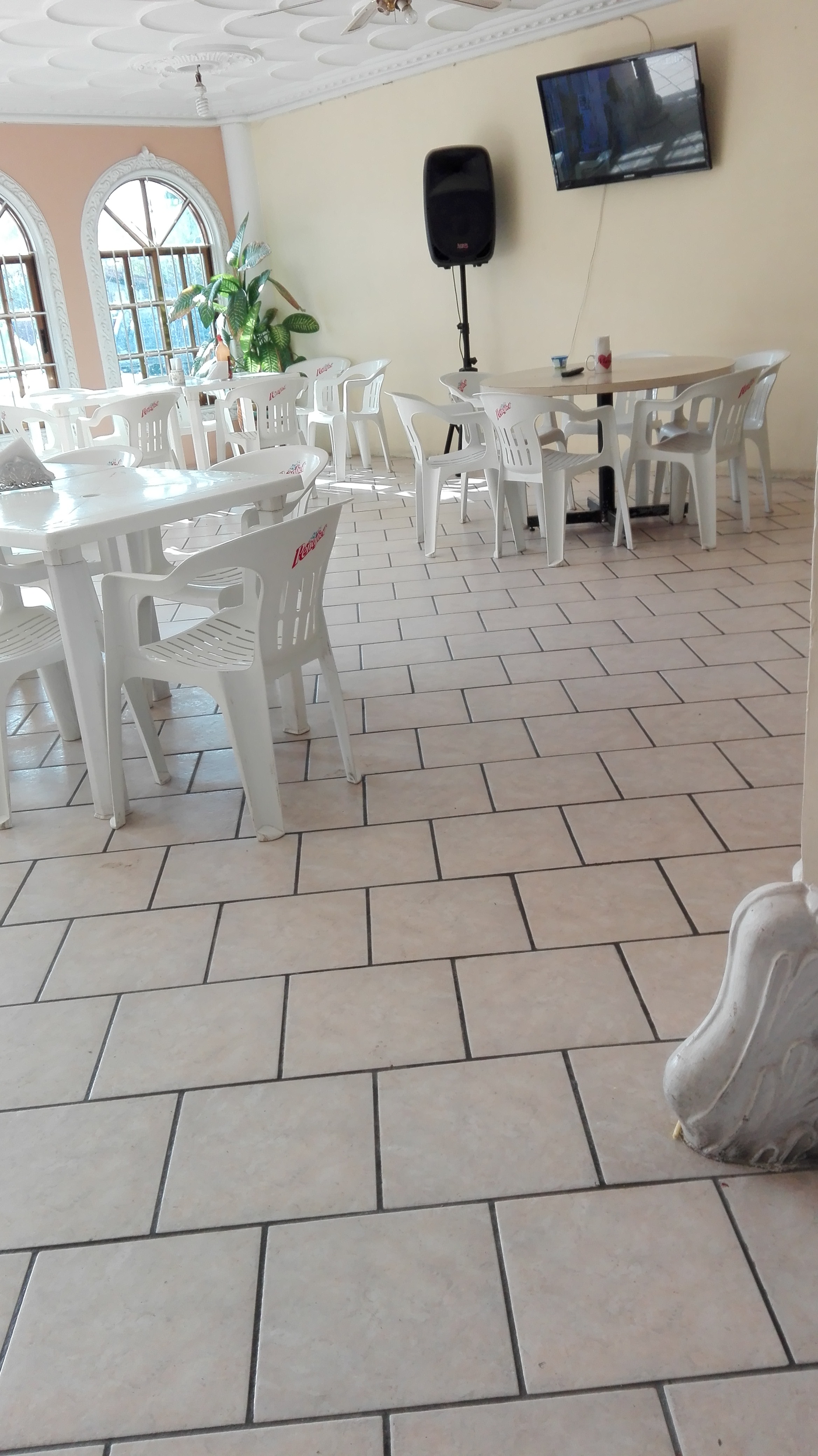 Hamburguesas Mágicas Sarita image 2