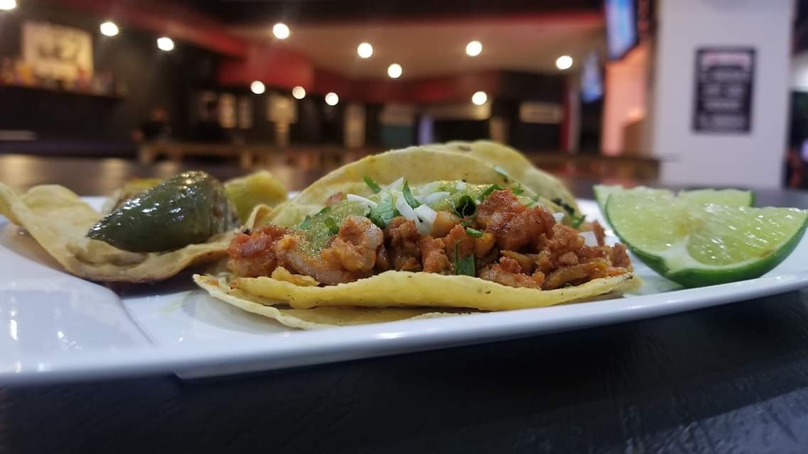 Enhojados Taco & Beer image 5