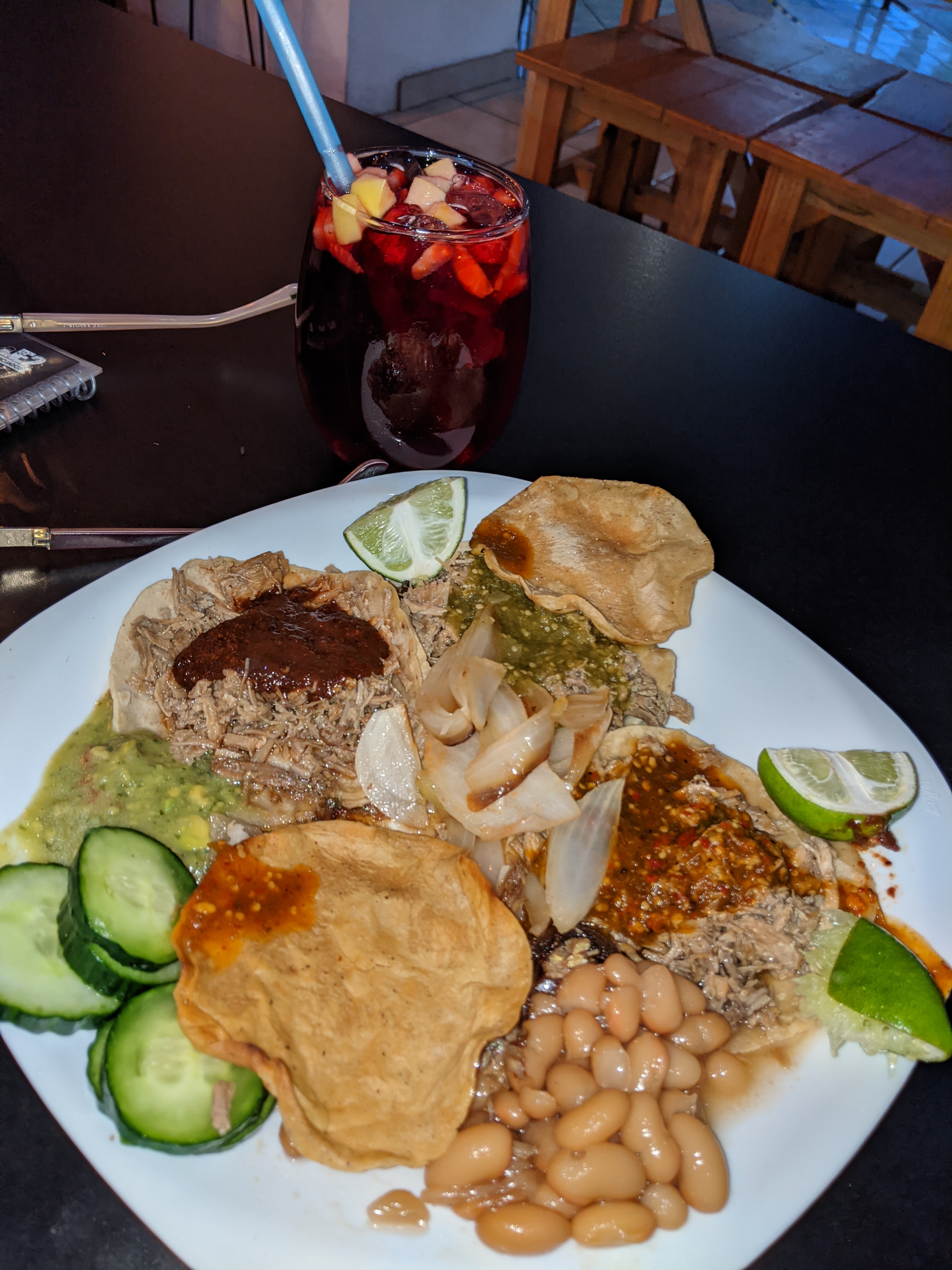 Enhojados Taco & Beer image 6