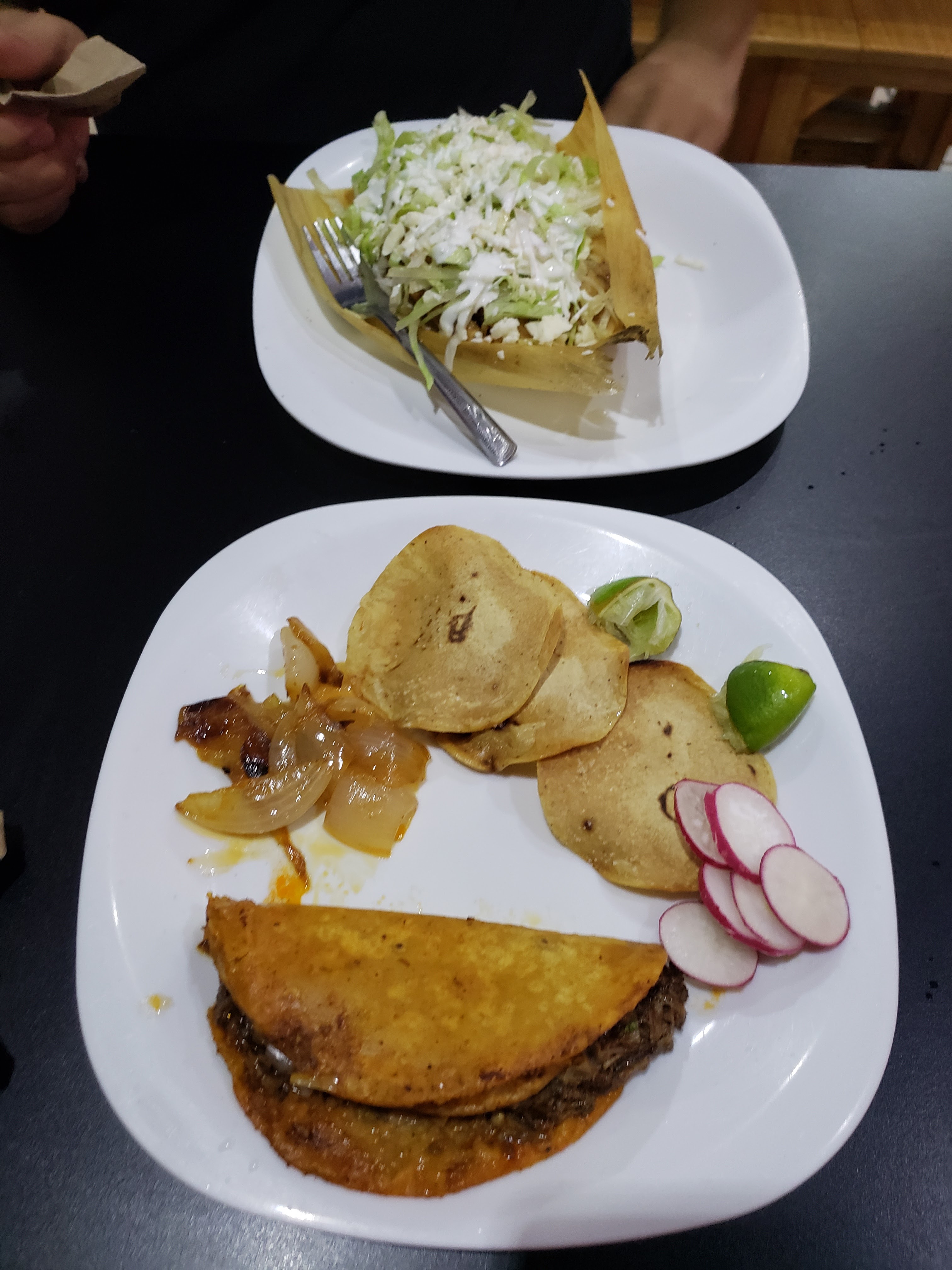 Enhojados Taco & Beer image 7