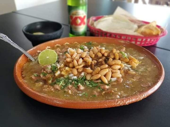 Enhojados Taco & Beer image 10