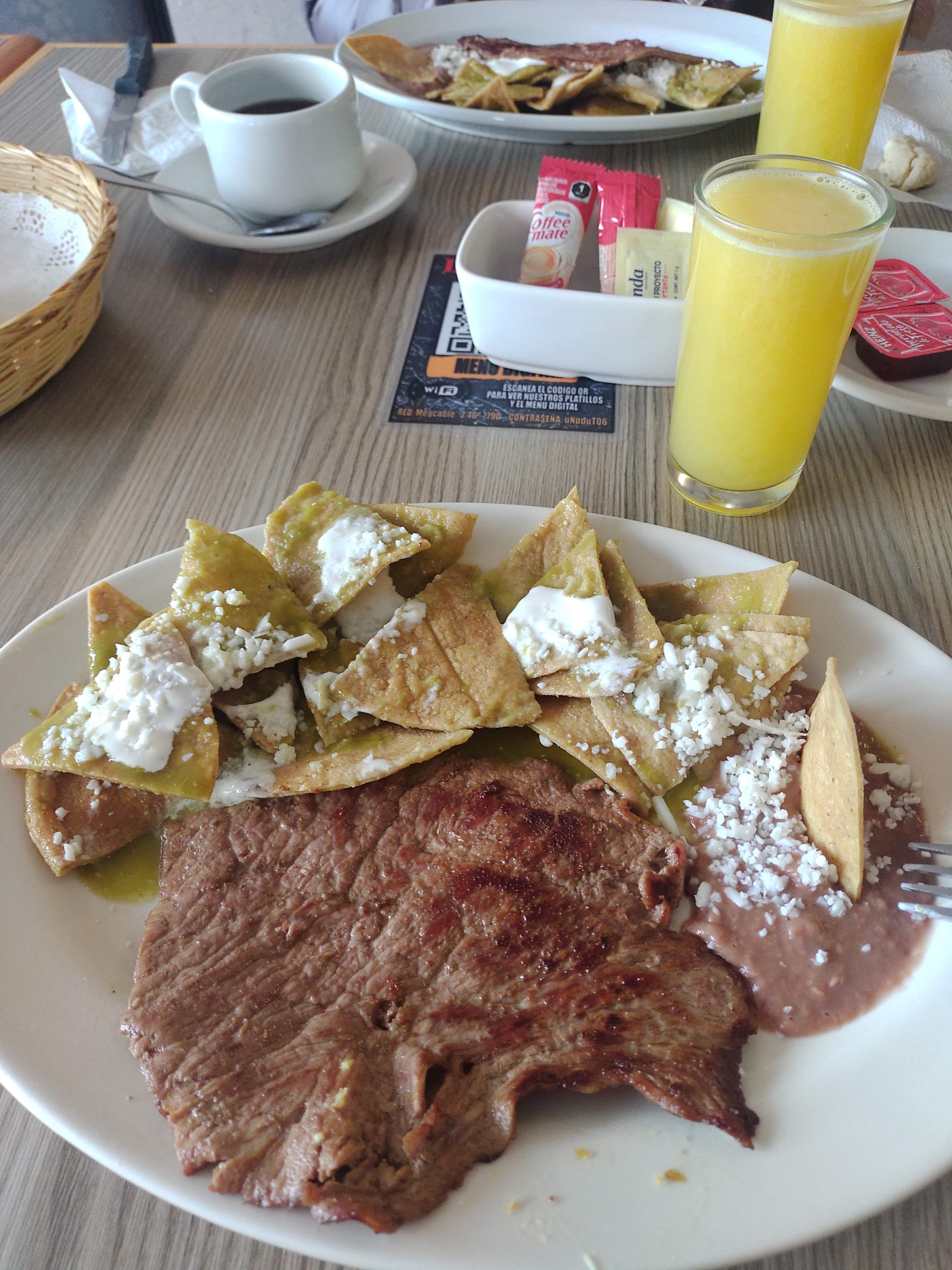 La Maquinita Restaurante image 3