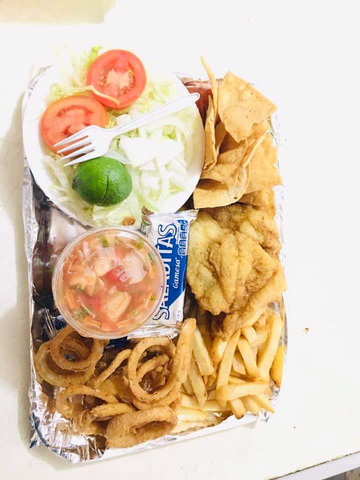 Pescaderia Caldo's Rola image 7