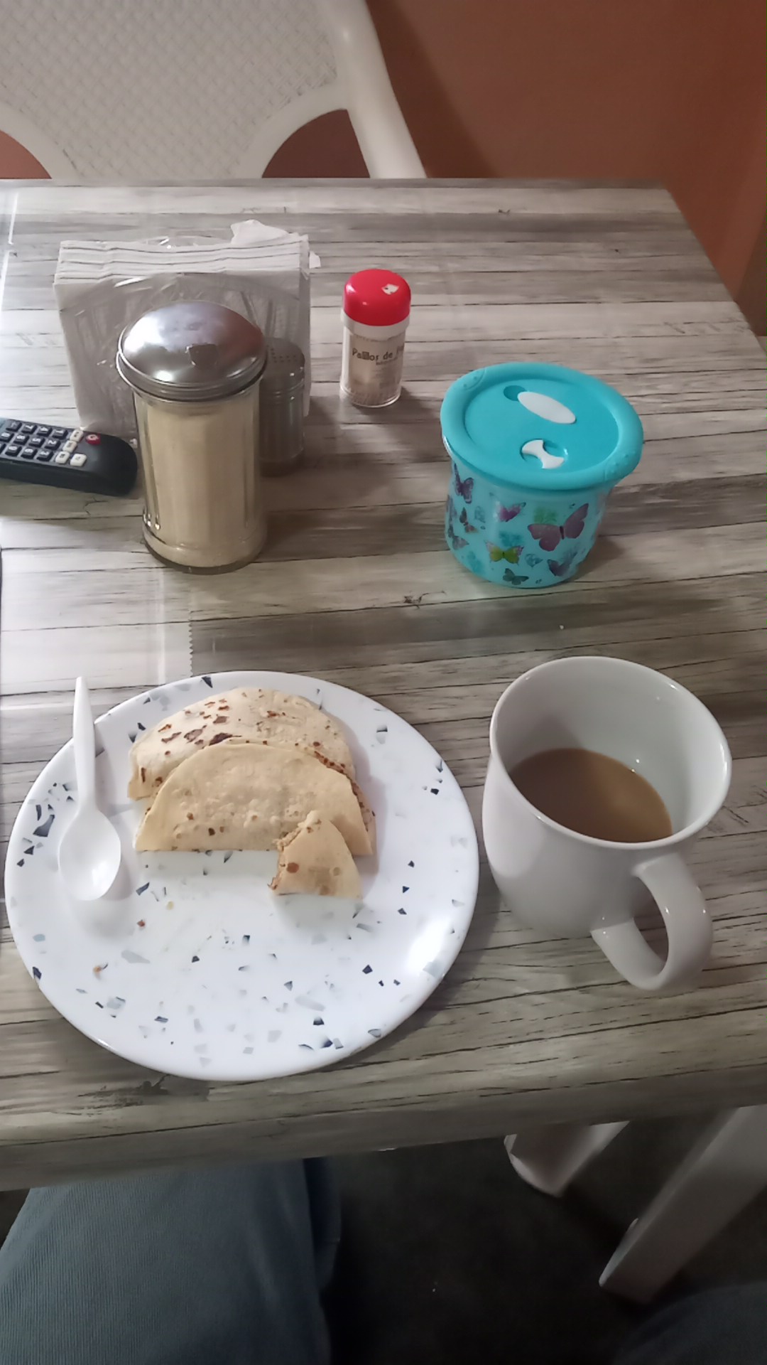 Almuerzos "El Aguacate" image 2