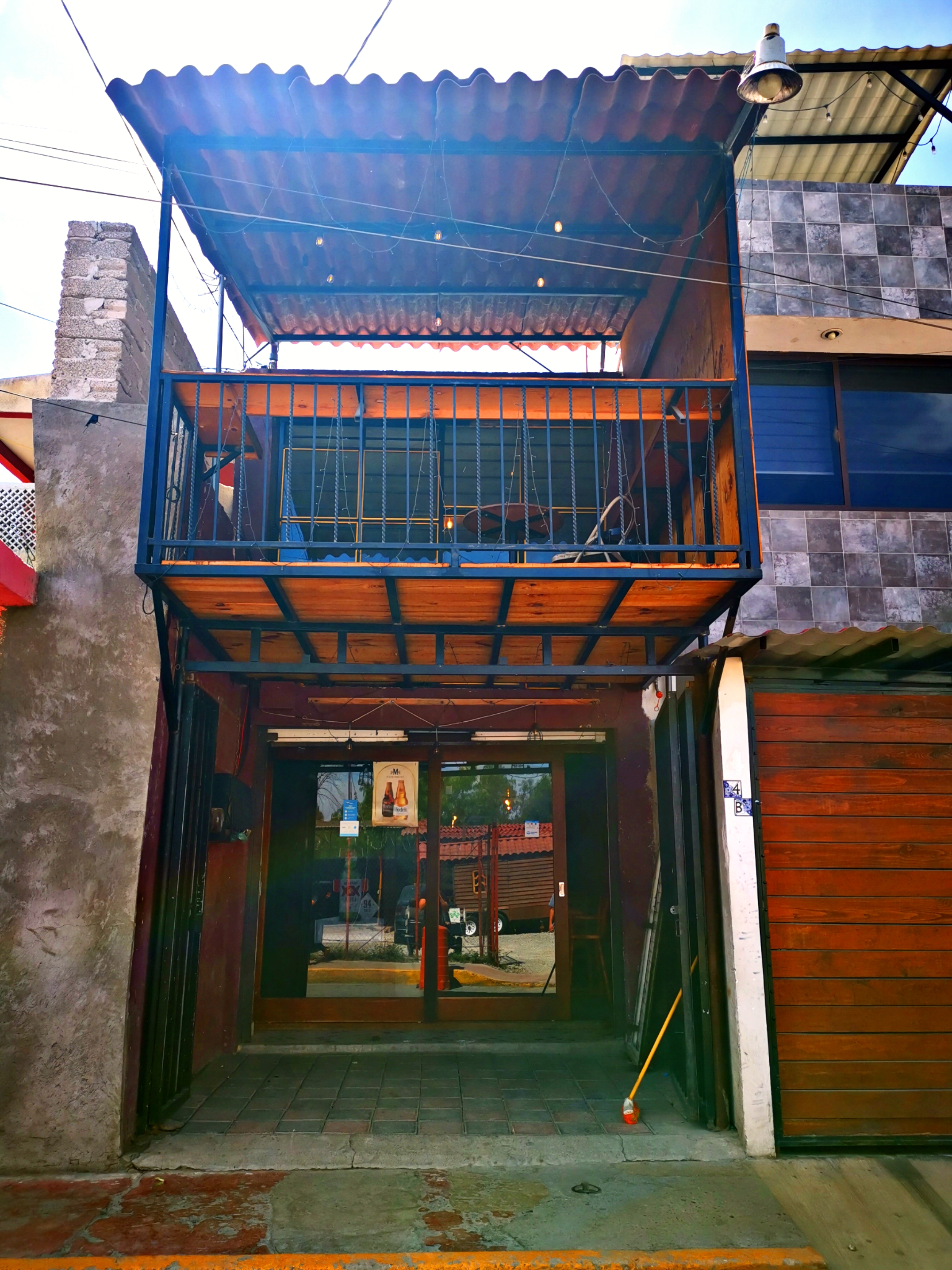 Barra Vieja Tacos, Alitas Y Parrilla image 1