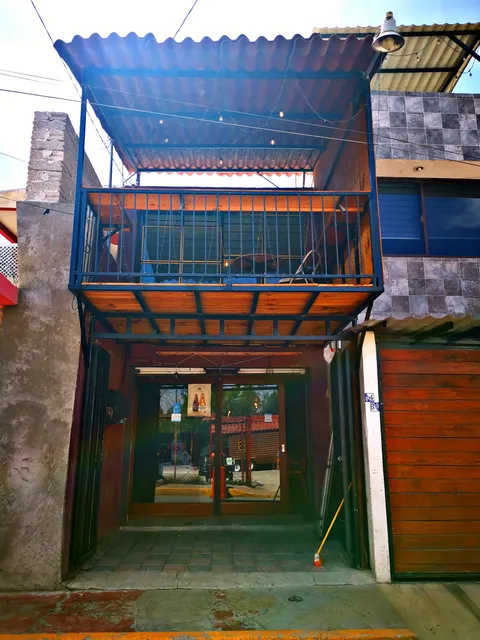 Barra Vieja Tacos, Alitas Y Parrilla image 1