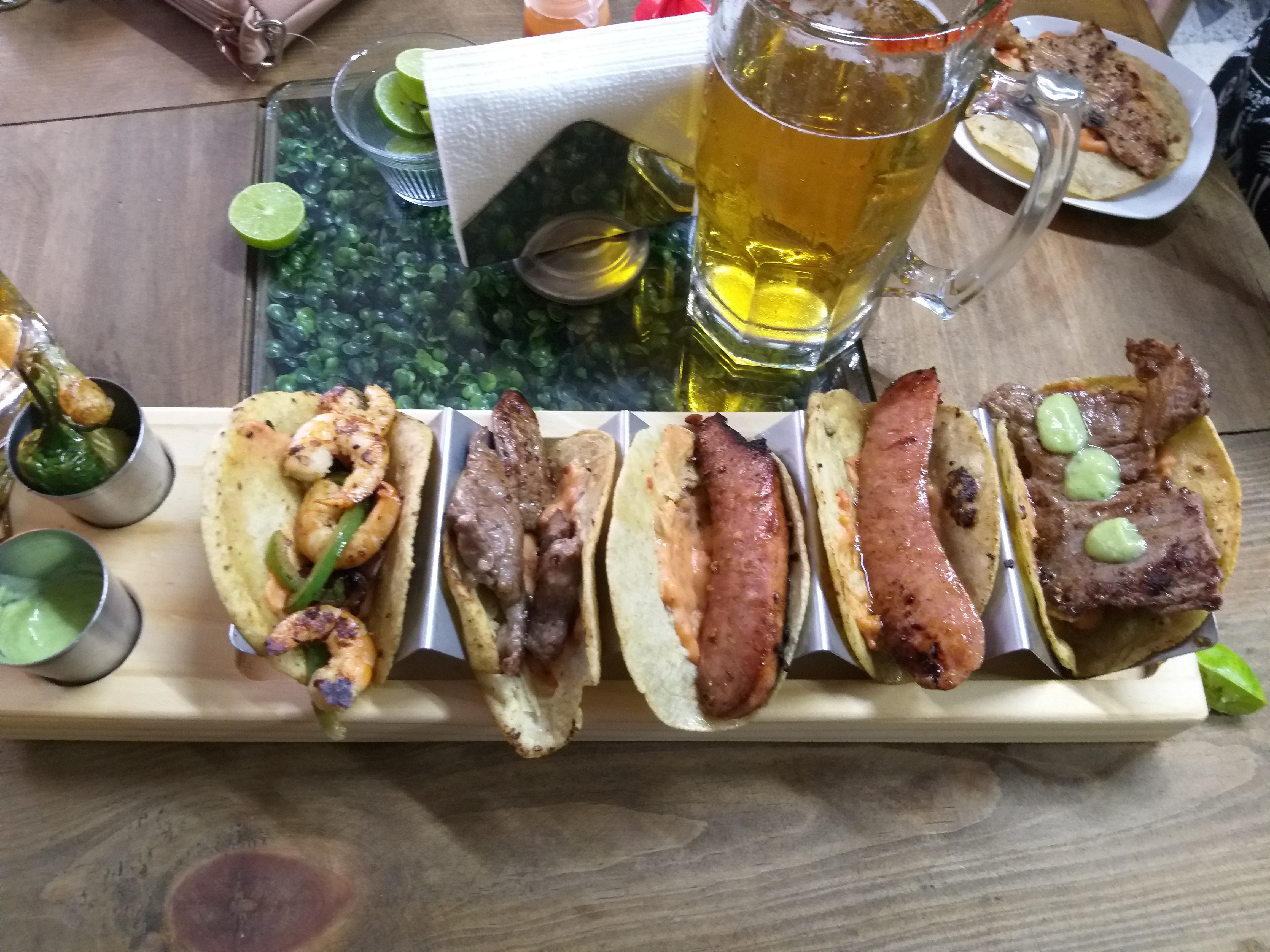 Barra Vieja Tacos, Alitas Y Parrilla image 5