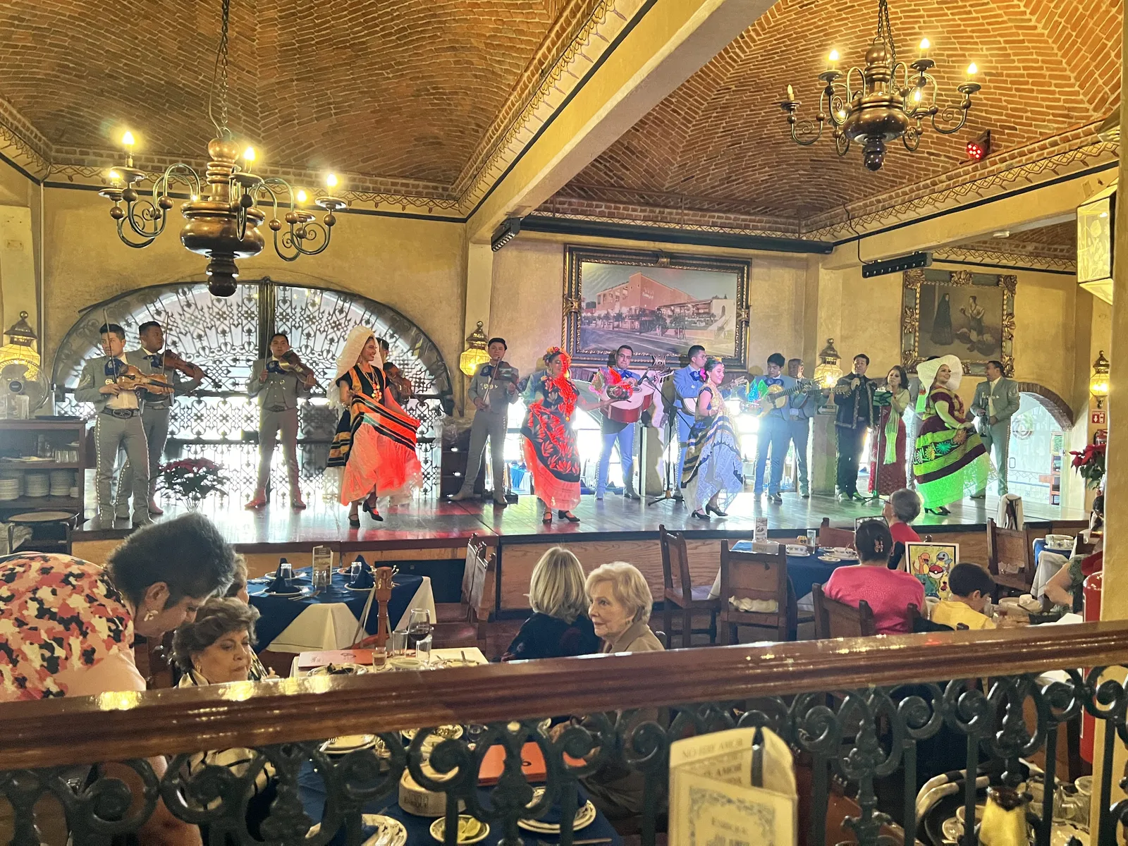 Enrique Restaurant image 3