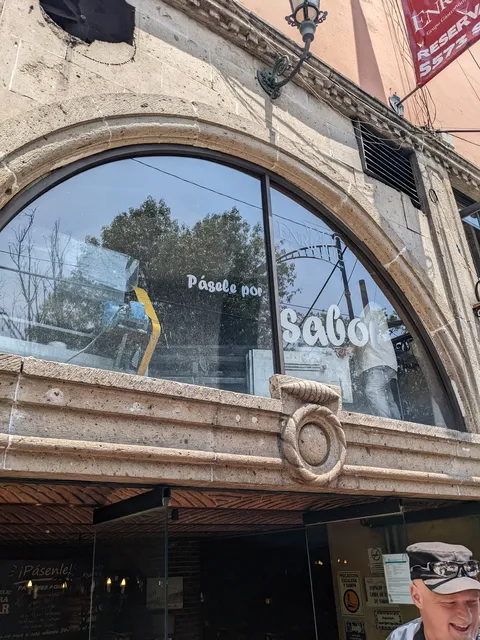 Enrique Restaurant image 7