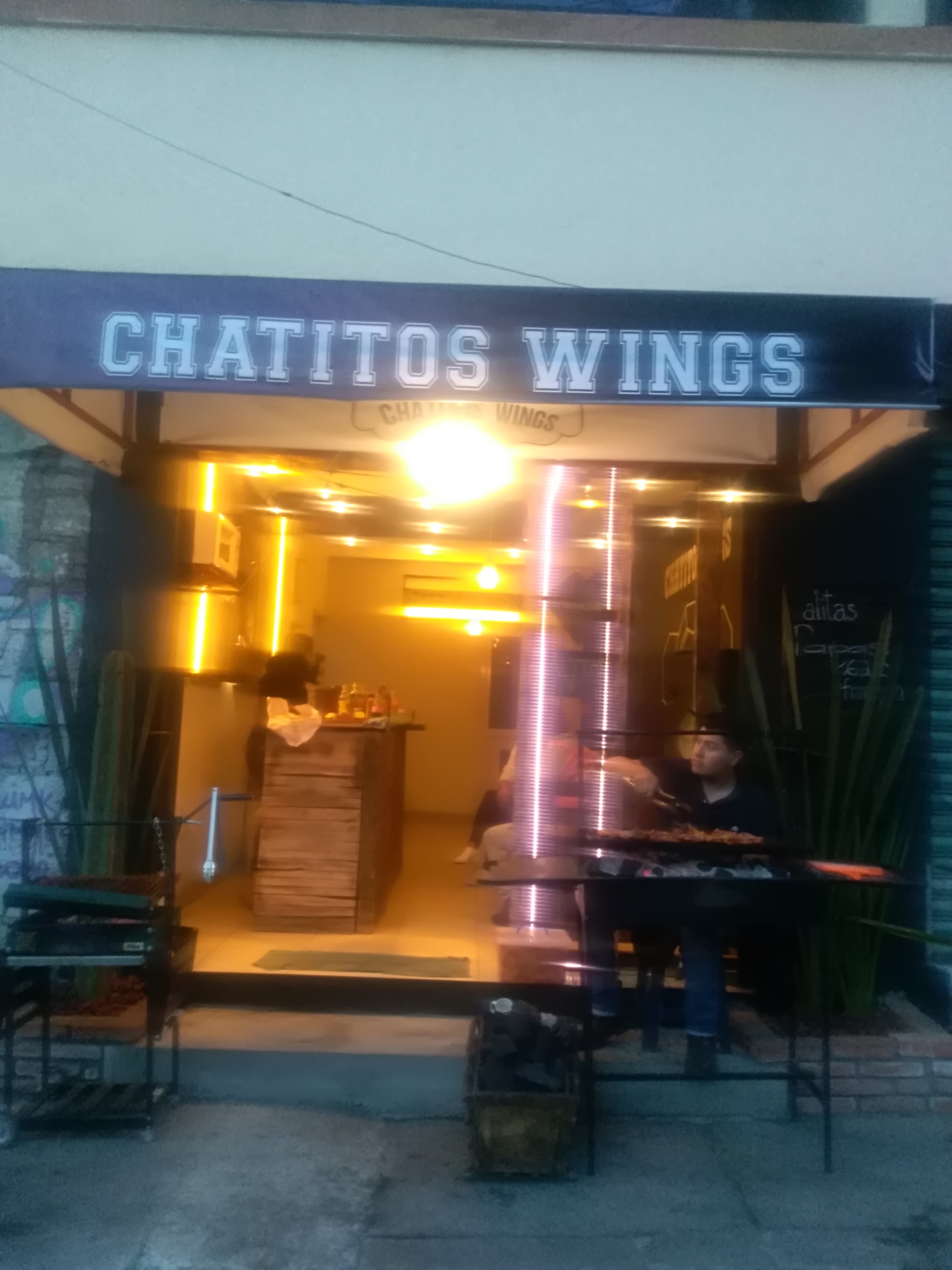 Chatitos Wings image 3