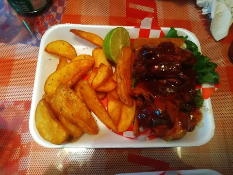 Master Burguer image 3