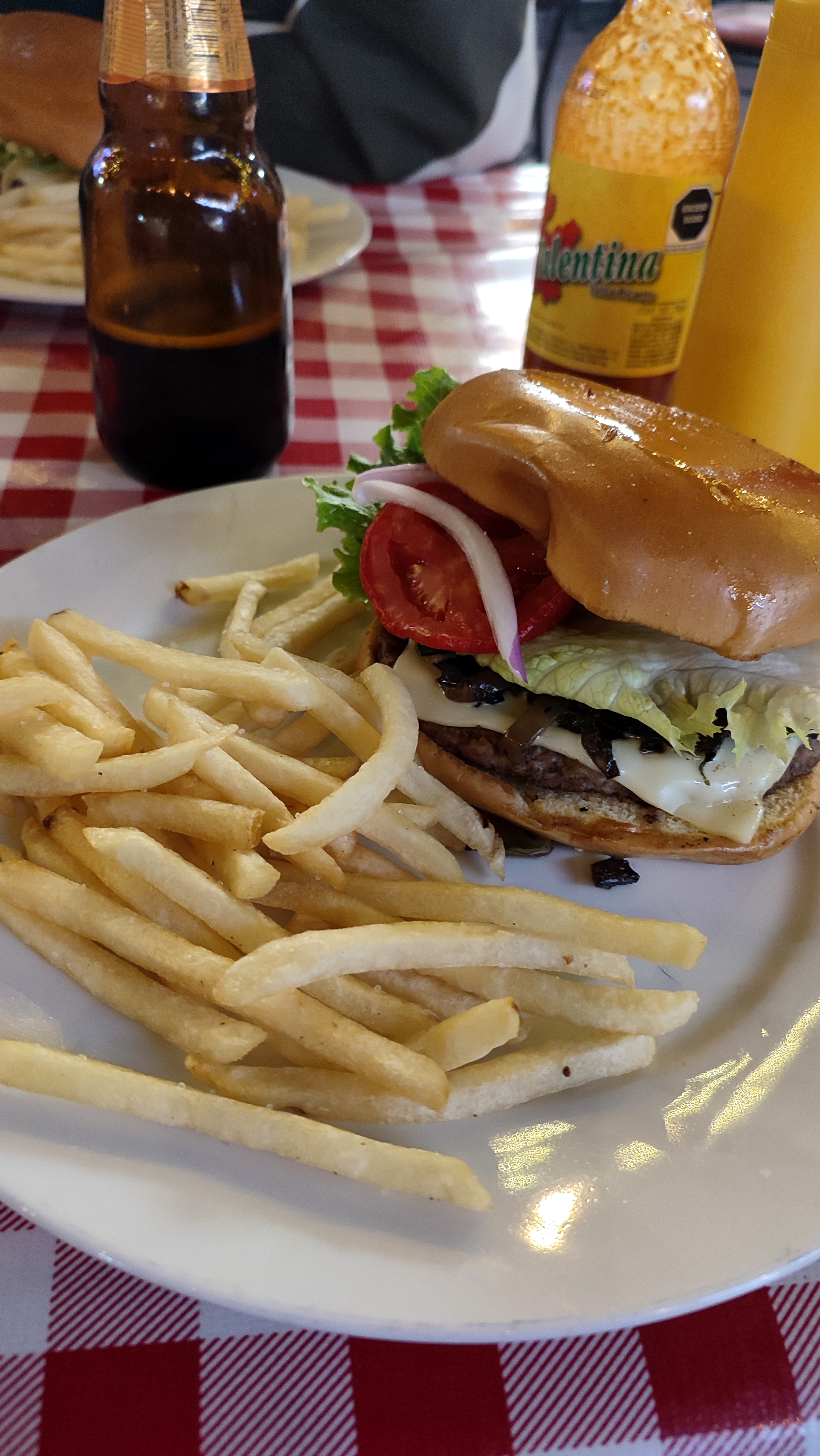 Metal Rose Kafe image 5