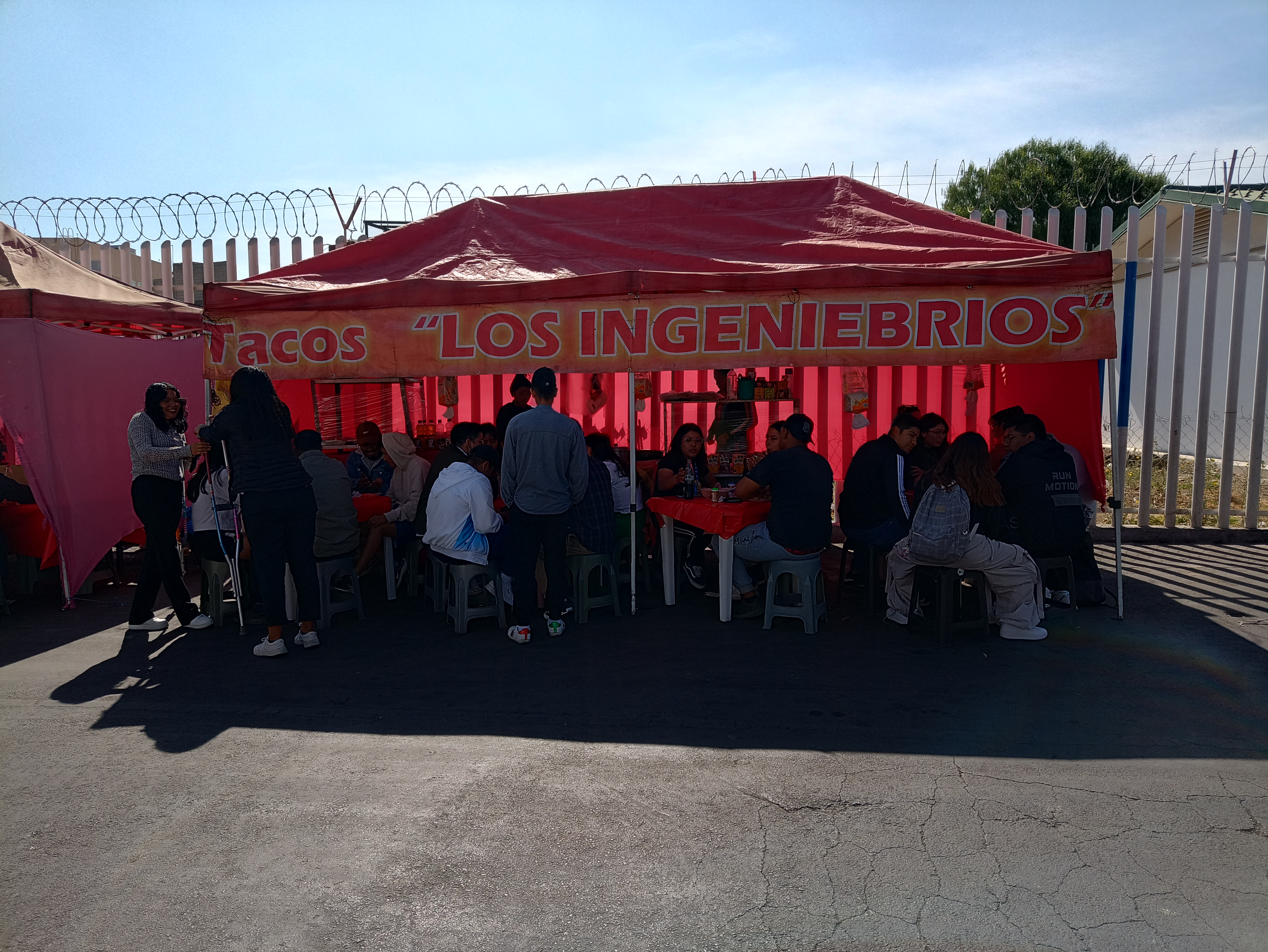 Tacos los ingeniebrios image 1