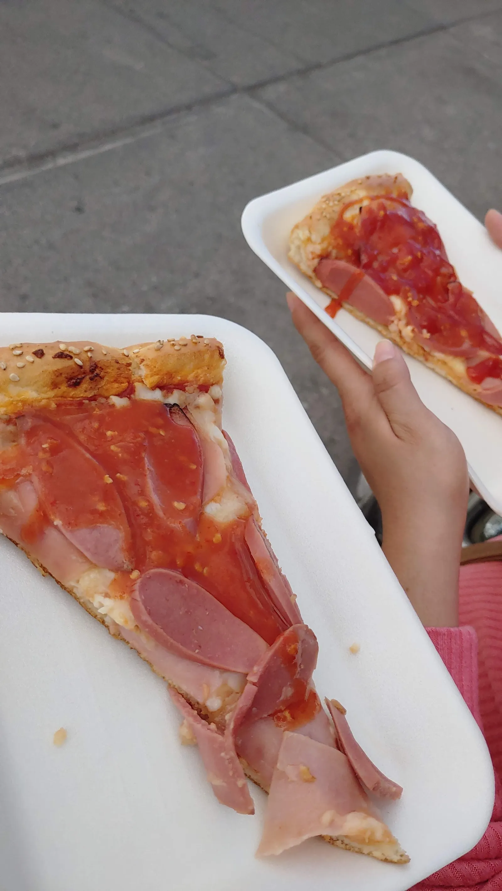 Gueros Pizza image 9