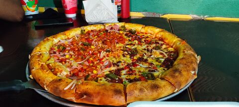 Xnax Pizza image 6