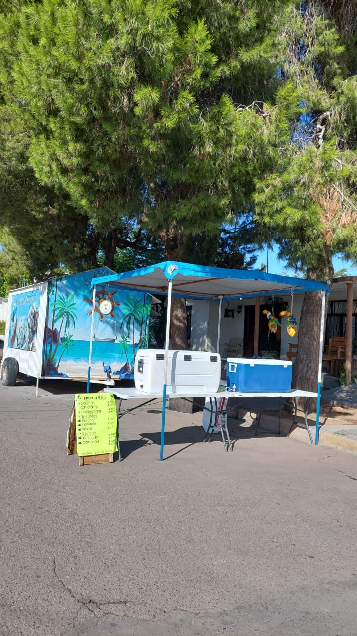 El Mamalon Mariscos image 4