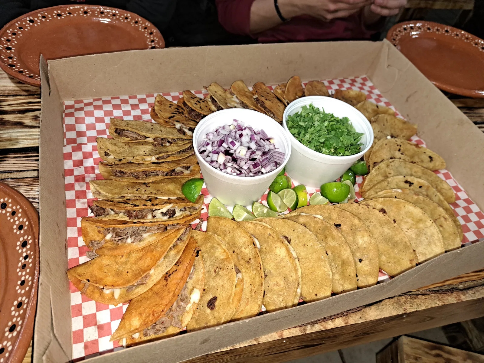 Birrieria saenz image 2