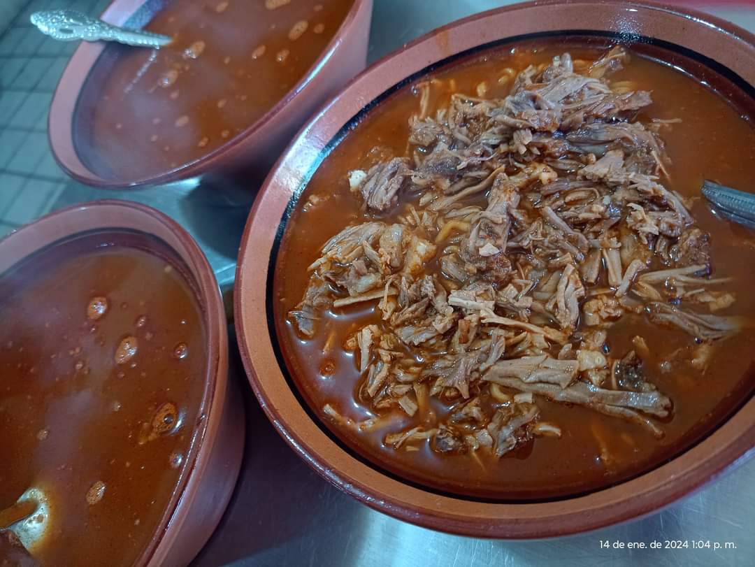 Birrieria saenz image 4