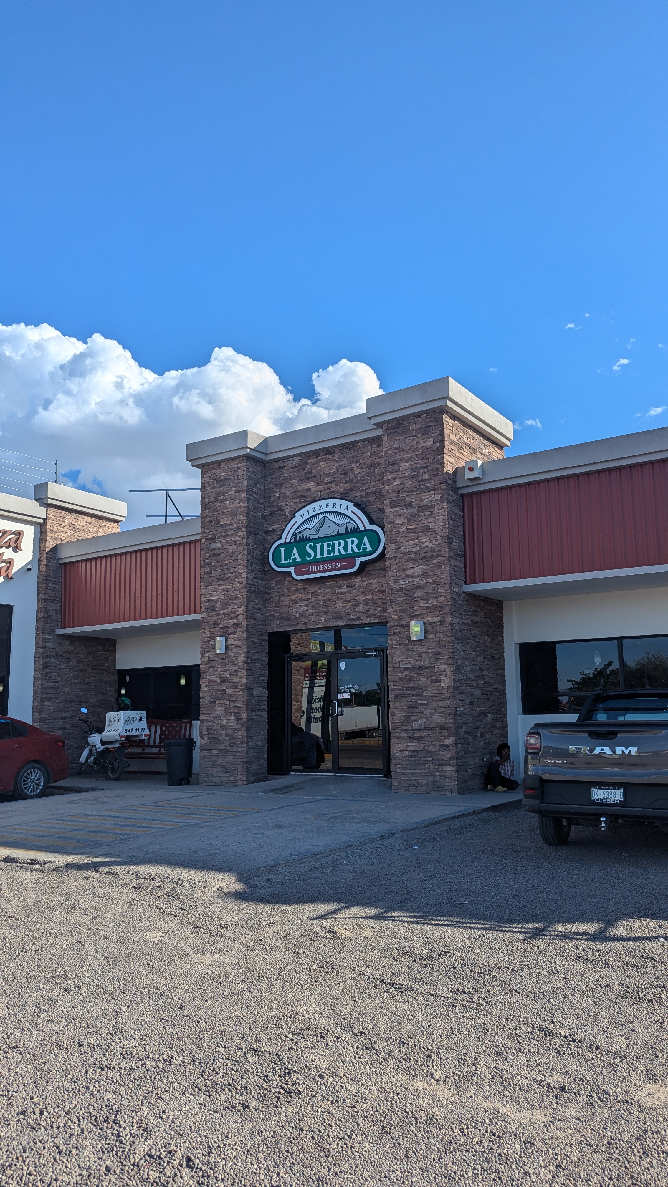 Pizzeria La Sierra image 1