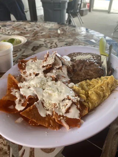 Antojitos Jacqueline image 4