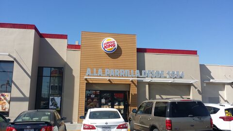 Beverly Burgers Suc. Santa fe PLAZA LA PAJARITA image 1