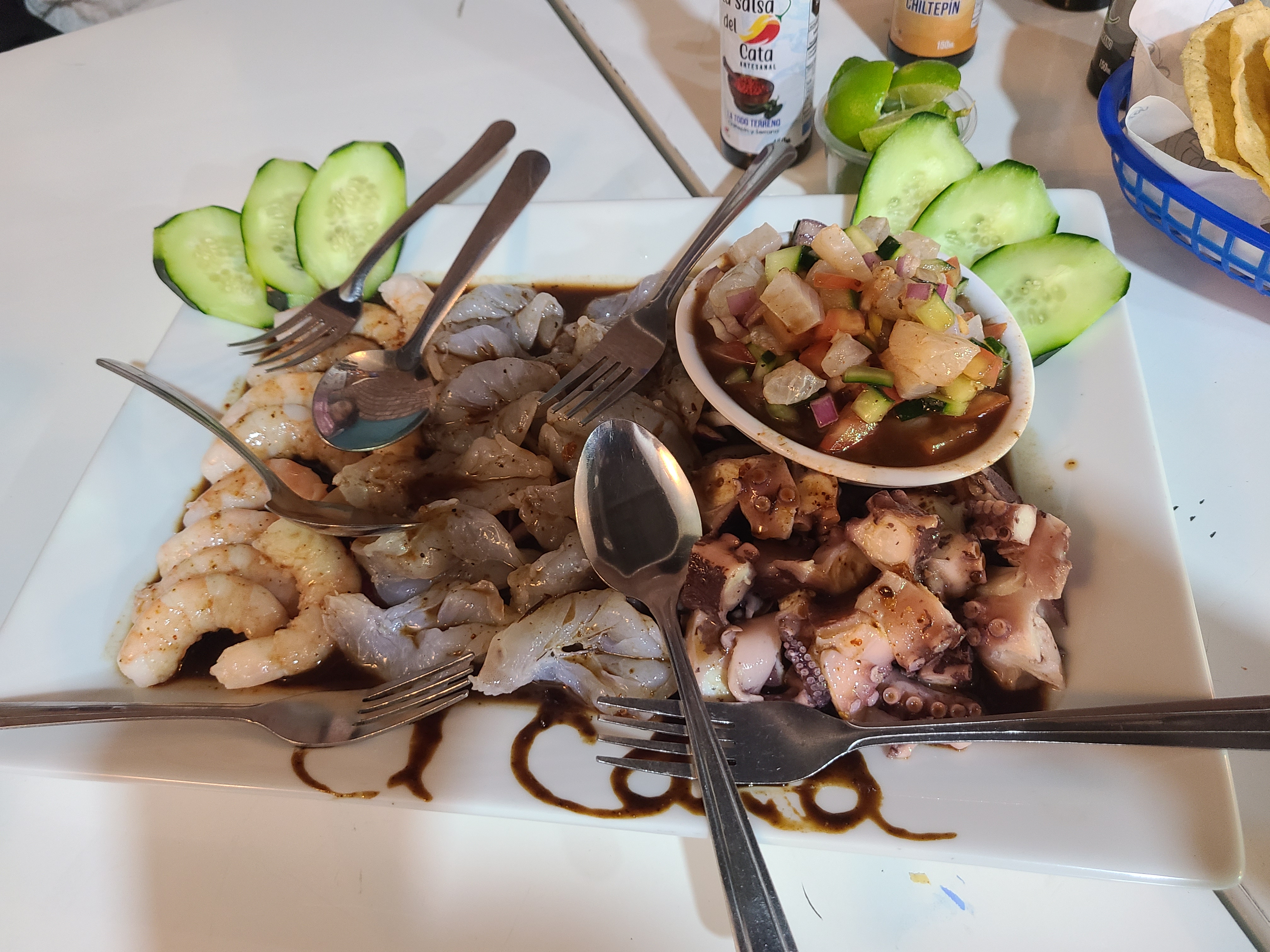 El Cata Mariscos y Cortes Plaza Pajarita image 9