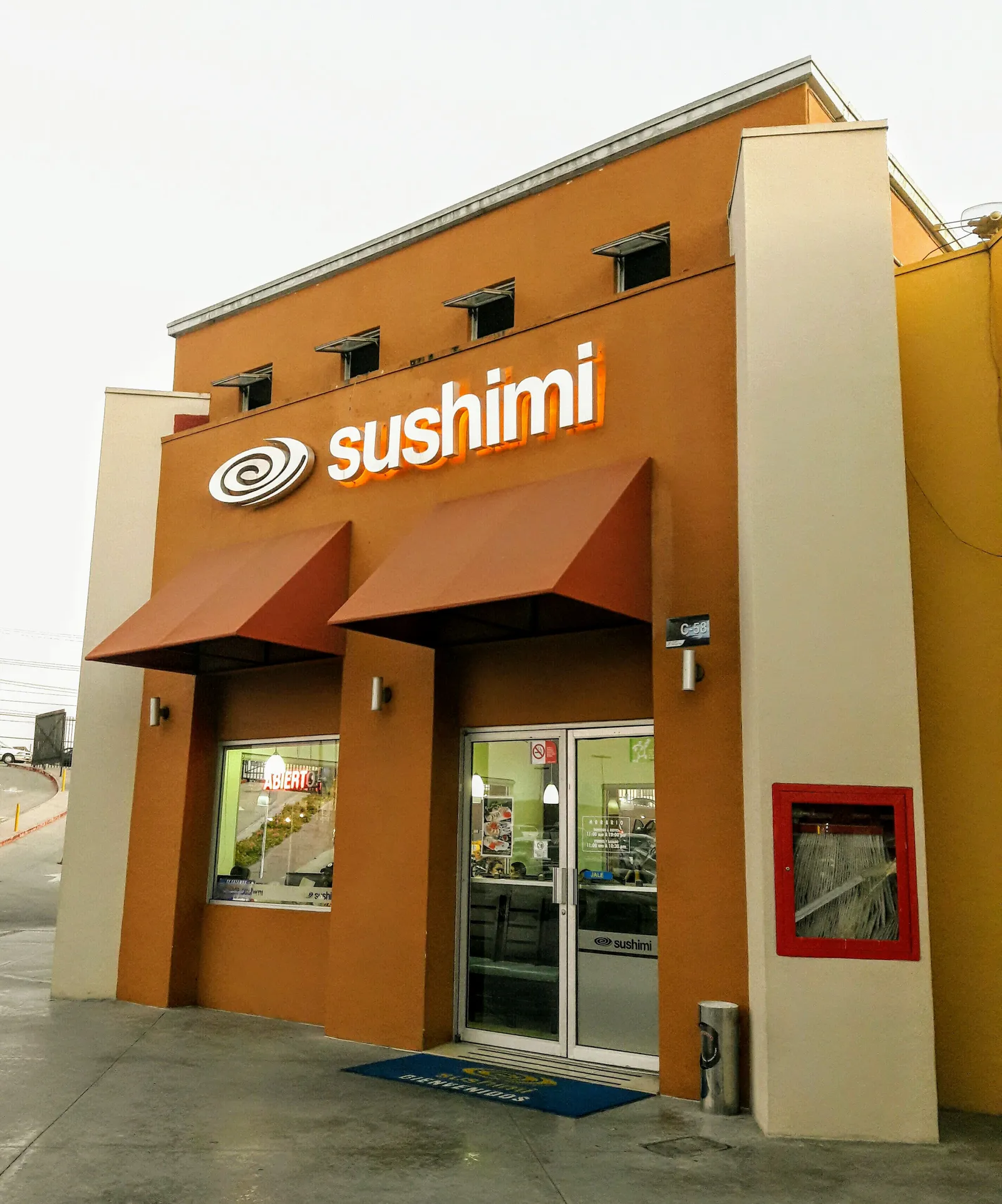 Sushimi image 10