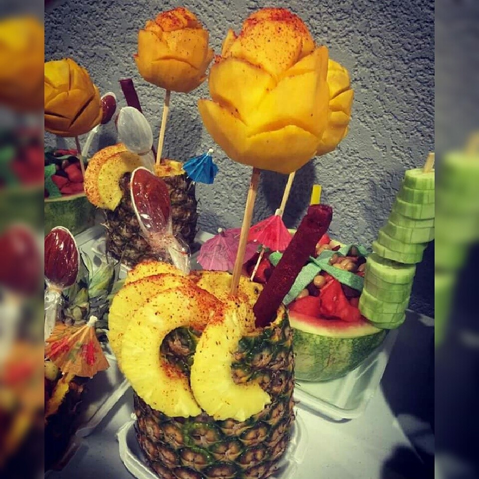 Botanas Paris loco image 2