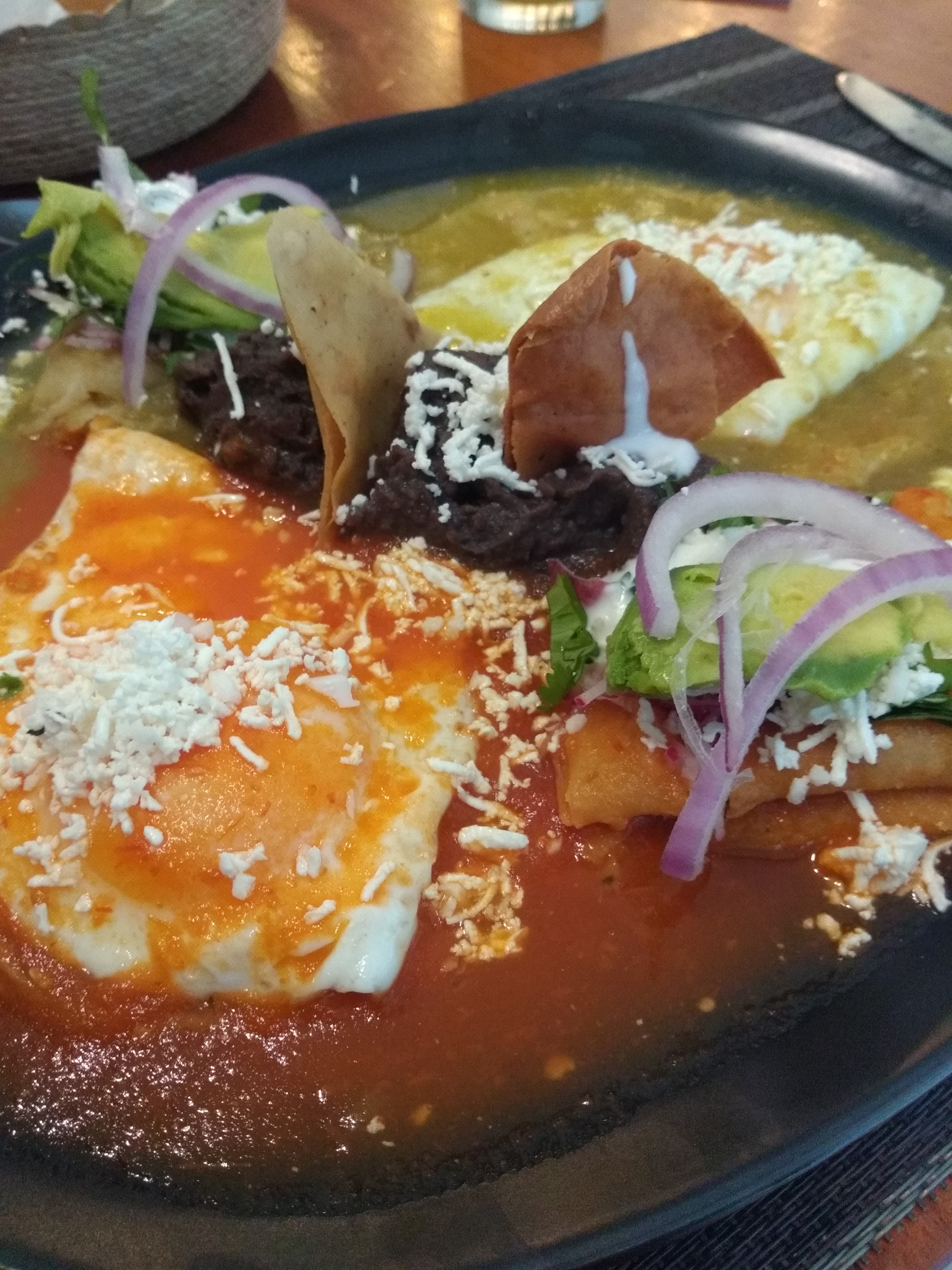 Tule Restaurante image 1