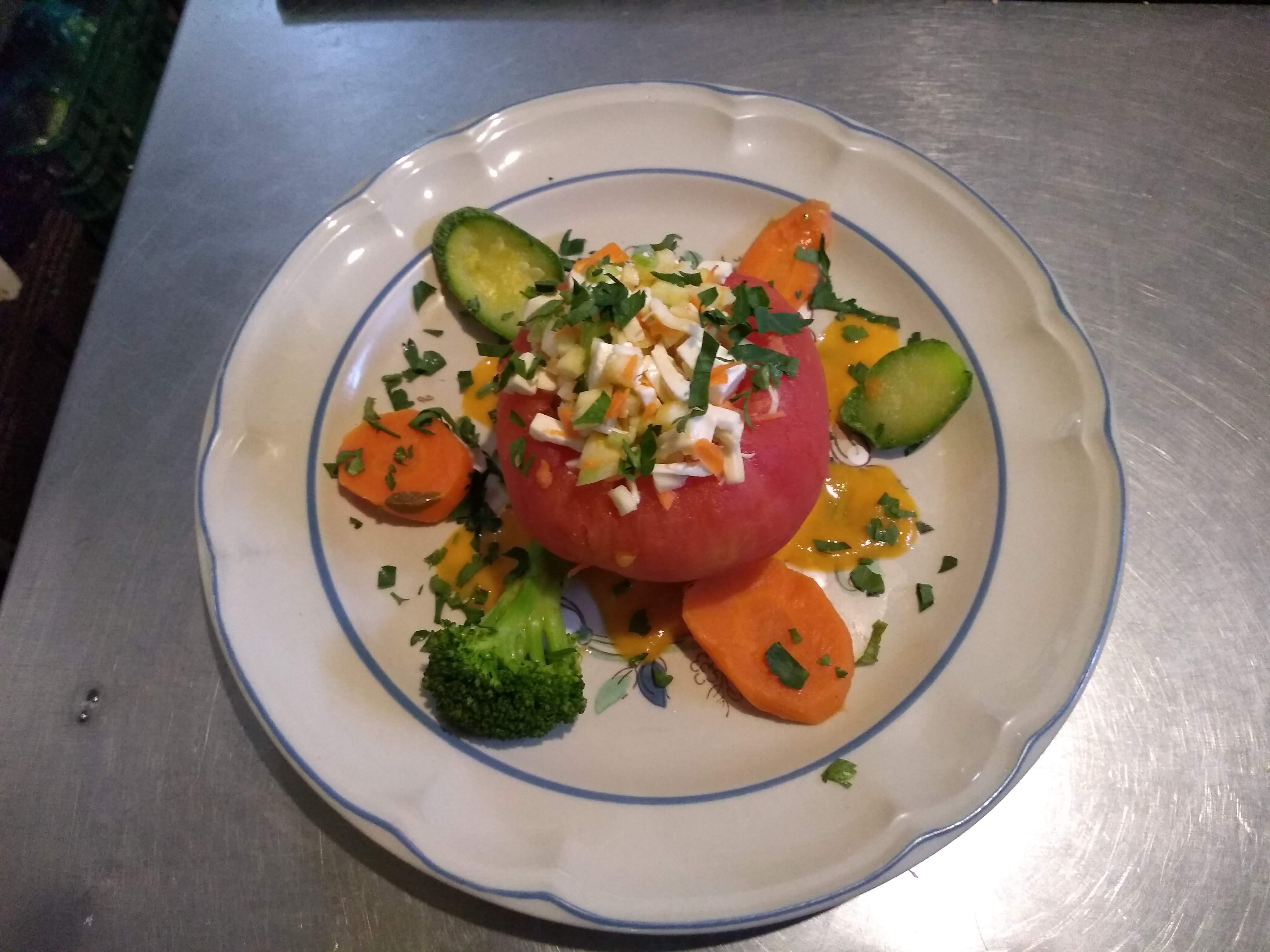 Las Pirámides image 2