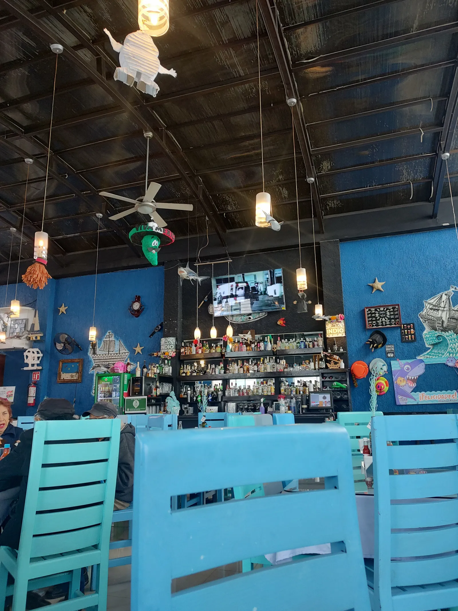 El Tiburón Marisqueria image 5