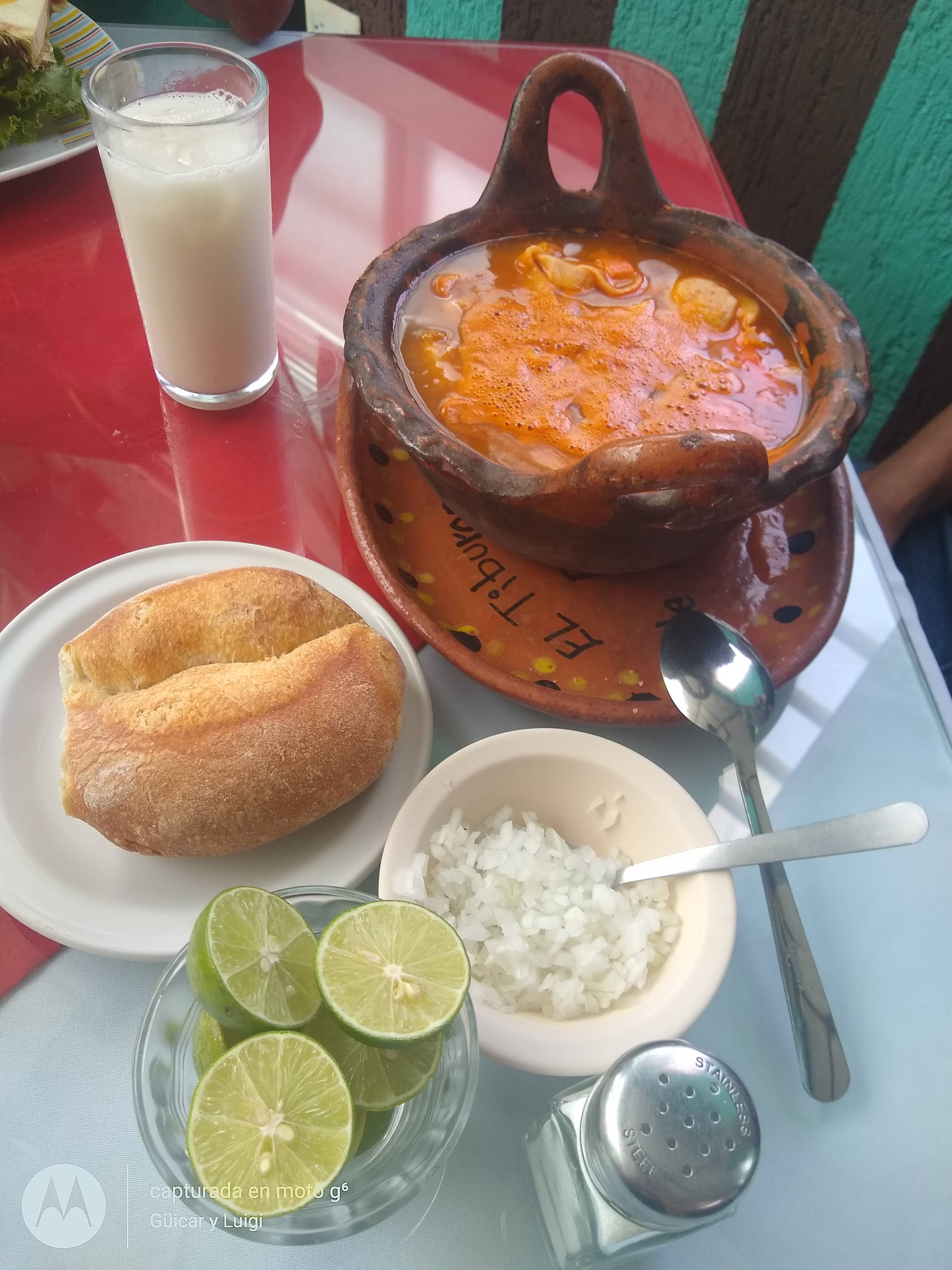 El Tiburón Marisqueria image 10