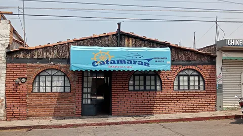 Mariscos y micheladas CATAMARAN image 1