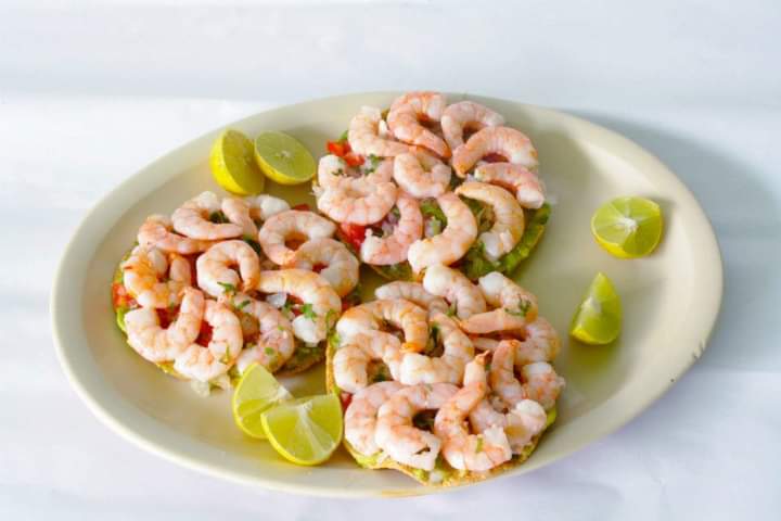 Mariscos y micheladas CATAMARAN image 4