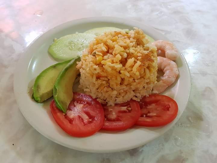 Mariscos y micheladas CATAMARAN image 9