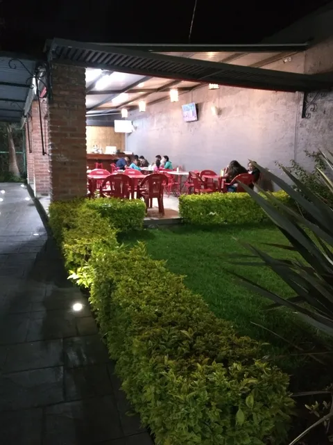 Mora Burger image 6