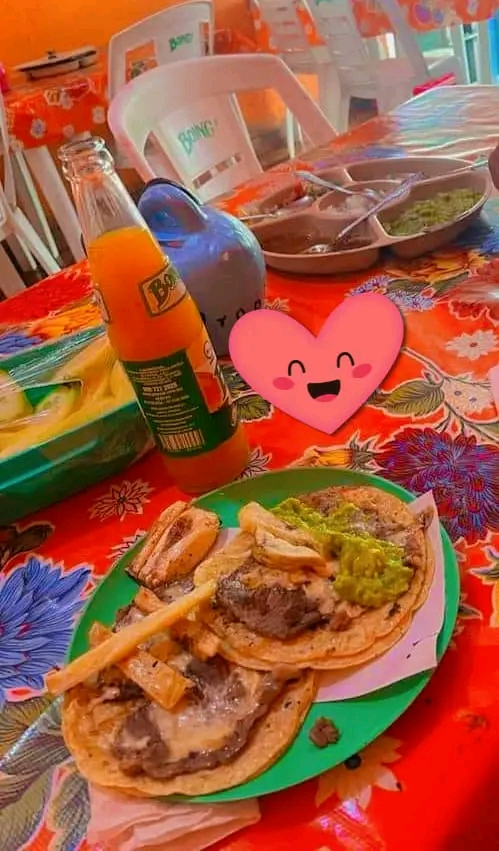 Taqueria El Paisa image 2