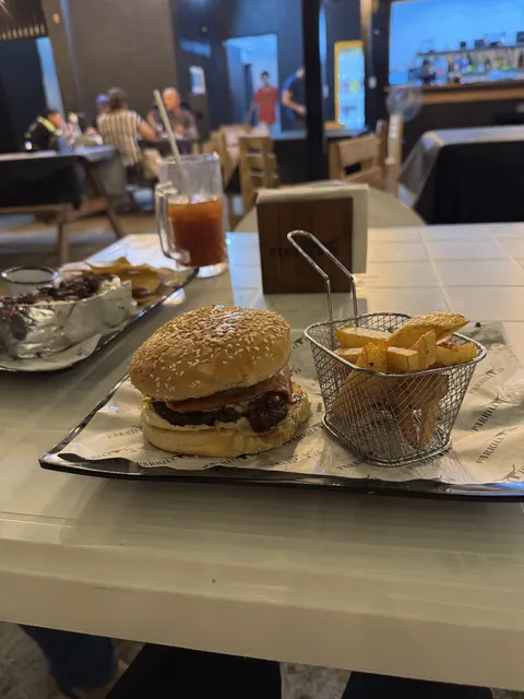 Parrilla 76 image 2