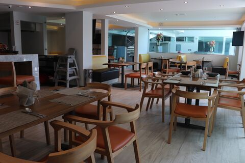 Restaurante Valentina Comedor image 2
