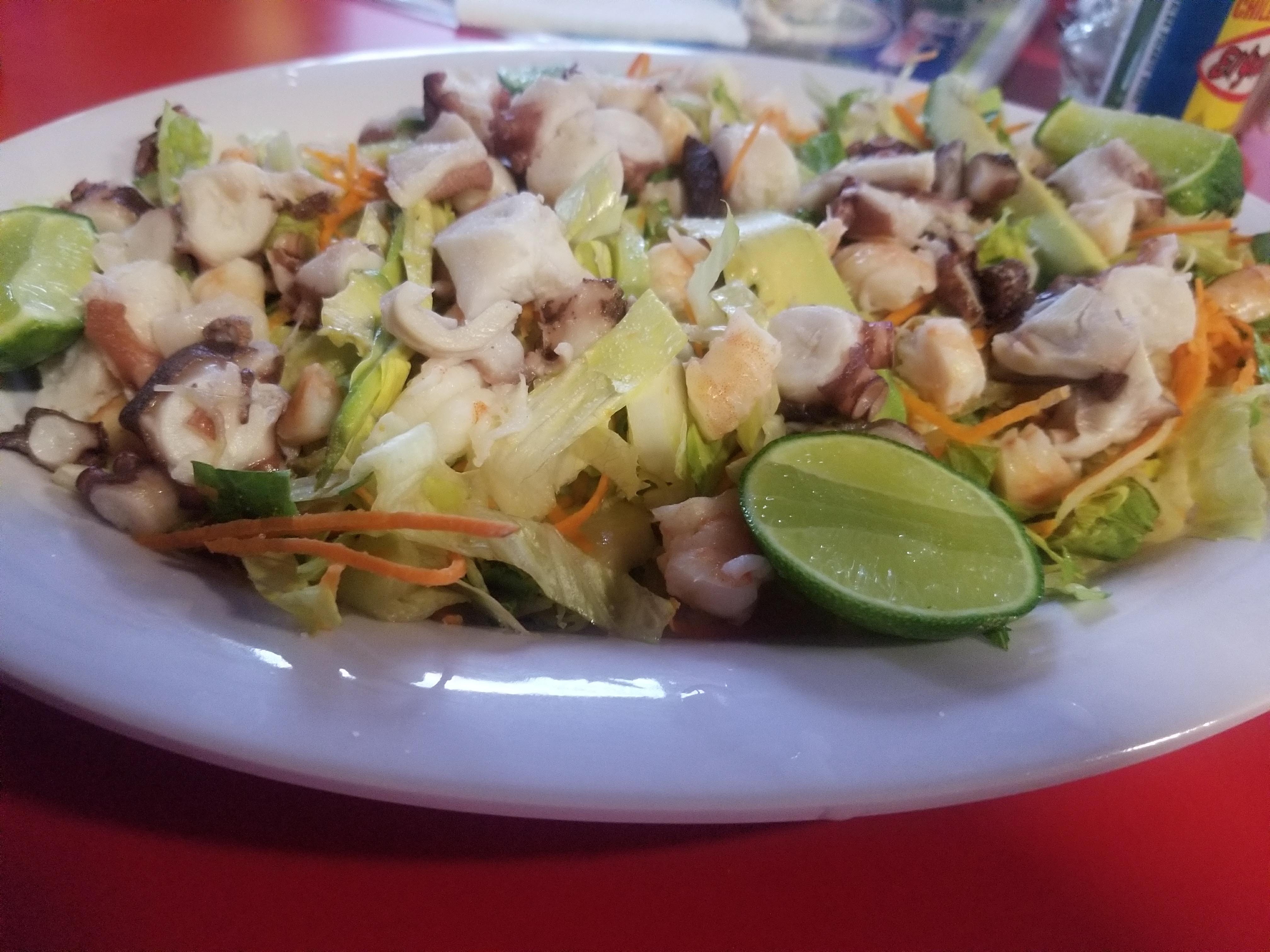 Delmar Mariscos, Beer, Grill & Sushi image 3