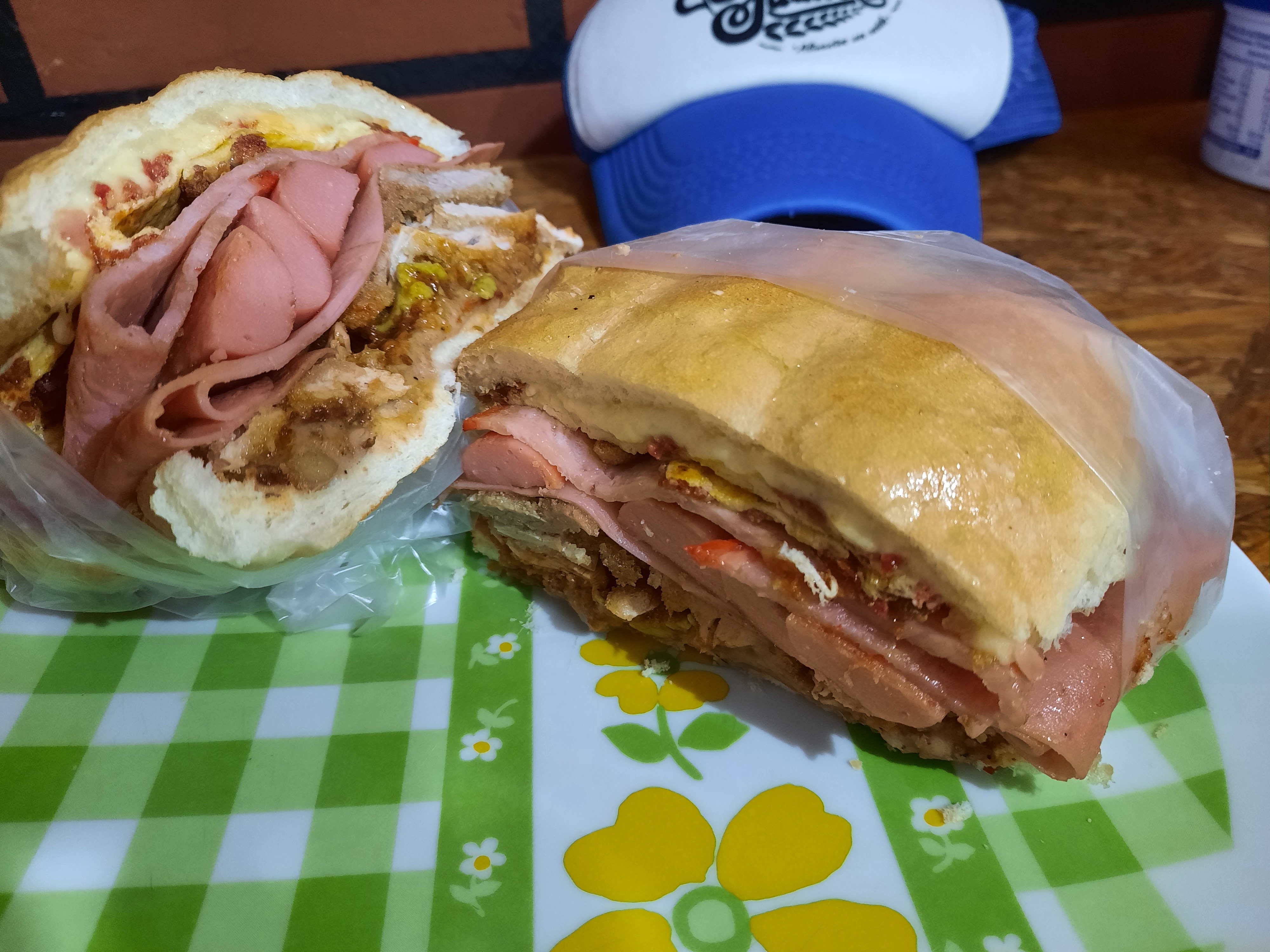 Gutis and Juanchis image 4