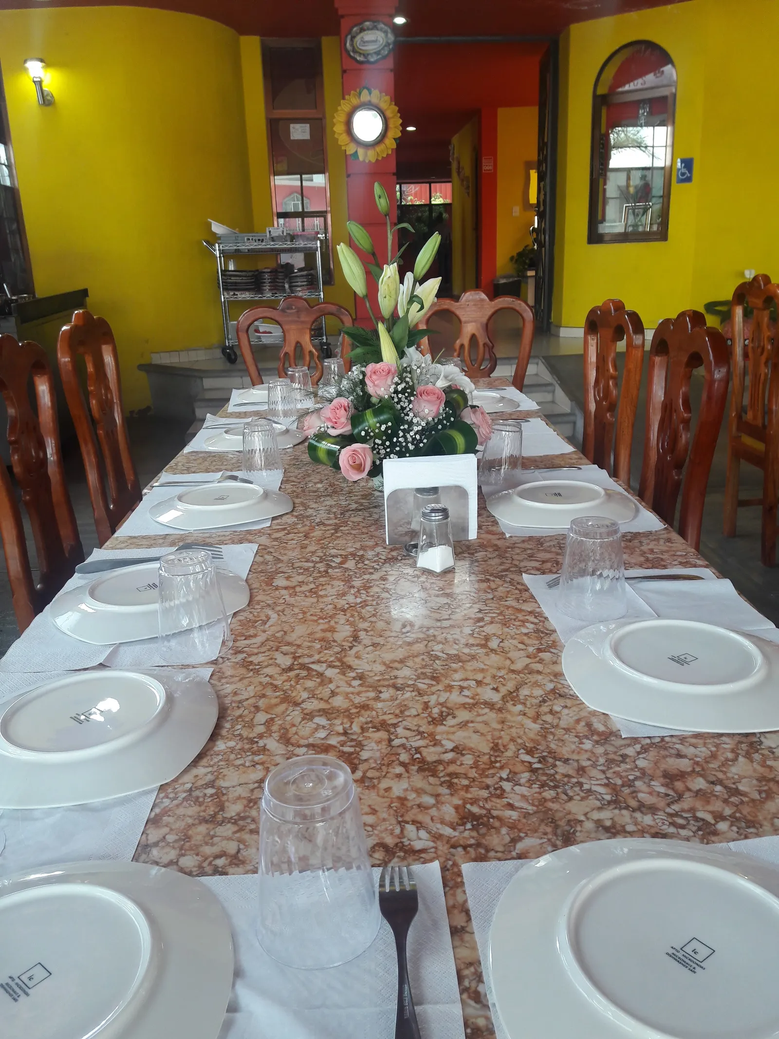 Pollos Nely image 2