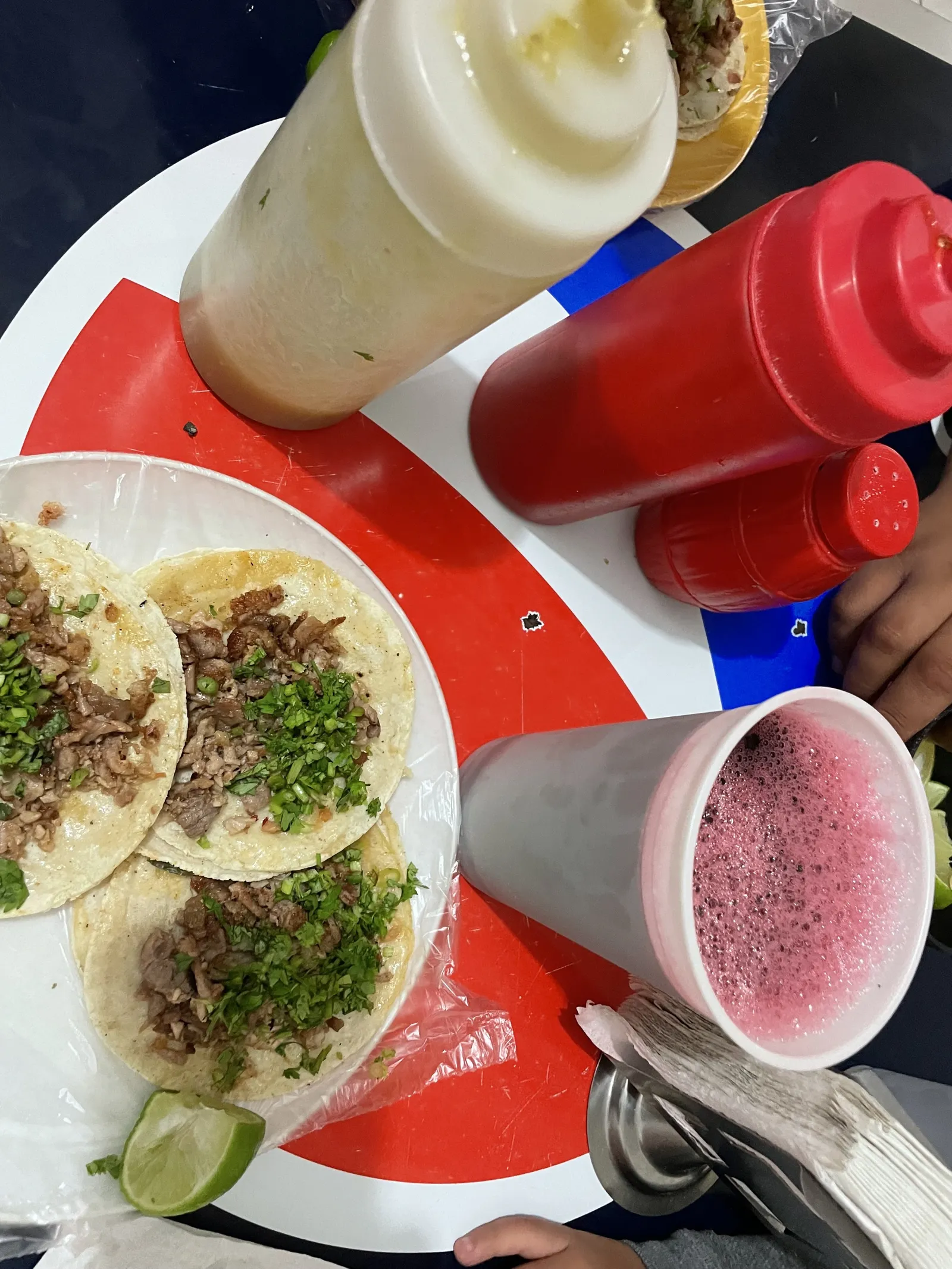 Tacos el Güero image 5