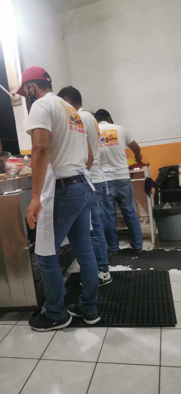 Tacos el Güero image 9