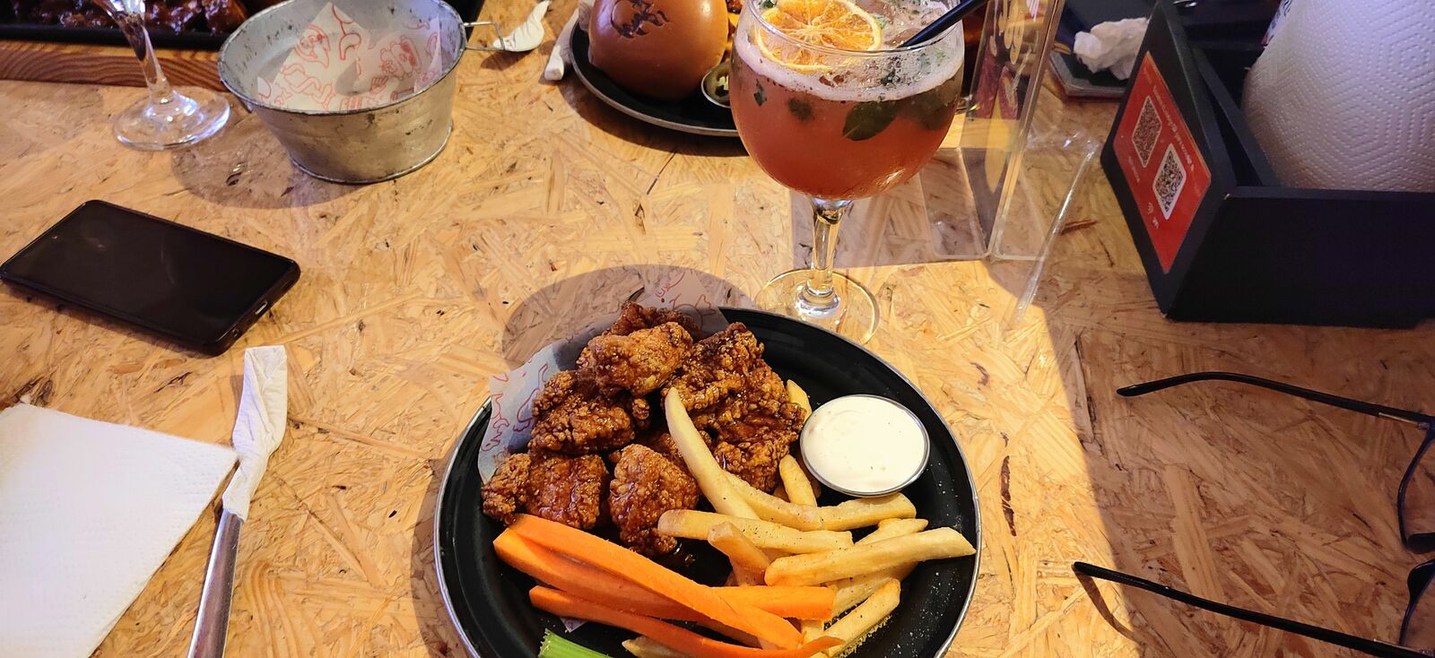 Las Alitas image 2